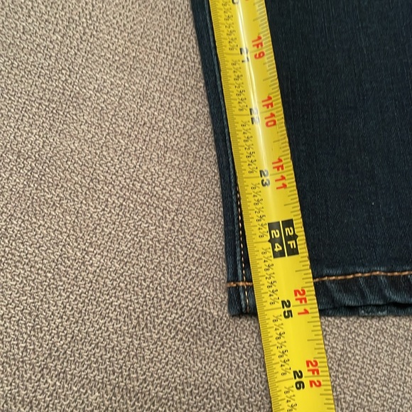 AEROPOSTALE Denim Jegging Jeans Distressed Ripped Look Size 6 Short - Picture 9 of 11